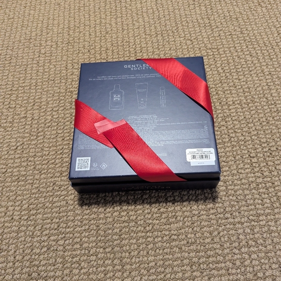 Givenchy Box - Picture 3 of 4